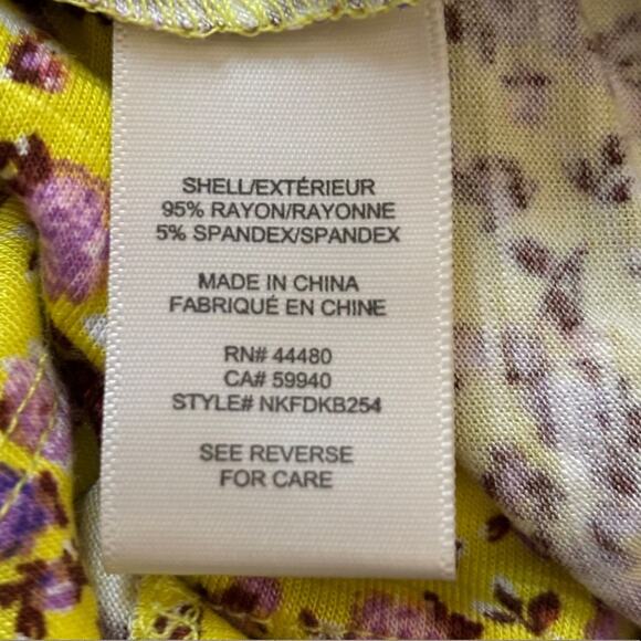 Love & Fire NWT Yellow With Ditsy Floral Summer Dress Size Large - Picture 5 of 5